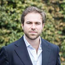 🚨 Monolithe recrute 🚨 Nous recherchons un Responsable Commercial pour  accélérer notre développement. Votre mission : Faire rayonner nos  opérations auprès de deux publics exigeants : • Les…