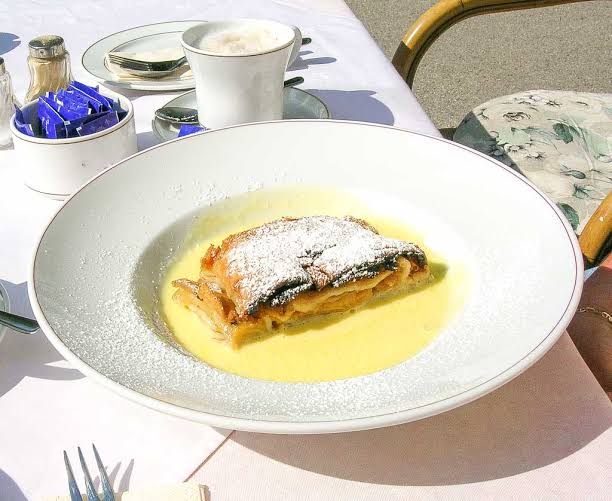 Tag des Apfelstrudels - National Apple Strudel Day USA - 17. Juni