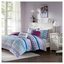 A metallic heart print adorns the plush comforter and shams (1 in twin/twinxl) creating a soft and fun look. Callie Floral Printed Comforter Set Target