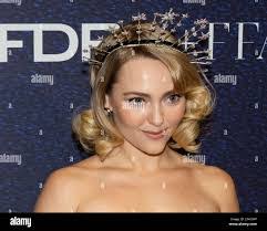 Anna Ogrady's Instagram, Twitter & Facebook