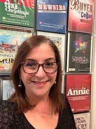 APT costumer Ilia Rivera walks against Alzheimer's