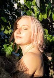 Angela Mulhern's Instagram, Twitter & Facebook