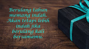 Untuk para pria yang sekarang punya pacar, ingatlah akan ada saatnya kata kata galau lucu ini terjadi pada kamu. Kata Kata Gombal Lucu Buat Pacar Jadi Makin Sayang Toplucu