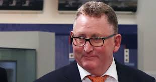 Government applauded for 'courage' in asking for housing help