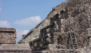 The feathered serpent as early as 400 bce, the city of teotihuacan was founded. Teotihuacan Article Khan Academy