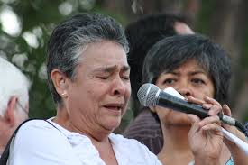 Luz María Dávila tells her testimony at the rally in Juarez. - luz-maria-davila-by-luis-hernandez