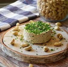 Fauxmage De Noix De Cajou Ail Et Fines Herbes Des Recettes Bio Et Responsables Noix De Cajou Alimentation Dessert