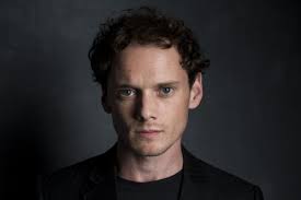 Anton Yelchin, actor in 'Star Trek' films, dies in freak car accident at  age 27