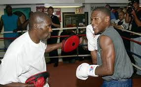 (born march 15th, 1952) is an american boxing trainer and former professional boxer who competed from 1974 to 1990. Umer Rodzher Mejvezer Chempion Mira I Trener Sdelavshij Iz Flojda Legendu Pancher Blogi Sports Ru