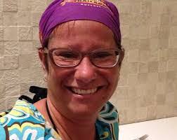 Laurie Sa's Instagram, Twitter & Facebook