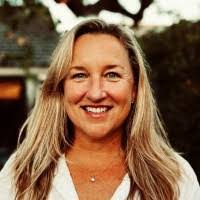 Ashley Gregory's Instagram, Twitter & Facebook