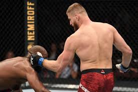 Mistrz świata ufc wagi półciężkiej jon jones zapowiedział, że chce wejść do klatki w grudniu. Watch Jan Blachowicz Brutally Kos Corey Anderson Calls Out Jon Jones Essentiallysports