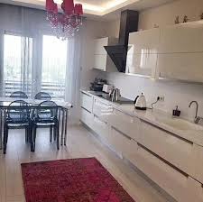 Beyaz Siyah Kirmizi Uyumlu Mutfak Ev Icin Home Fashion Tasarim Ic Mekanlar