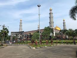 Taman sari adalah salah satu lokasi terbaik jika kamu menginginkan prewedding dengan konsep tradisional maupun elegan. Masjid Kubah Emas Dian Al Mahri Memetik Buah Hikmah Dari Ikhlas Memanjatkan Doa Di Usia 40 Tá–‡á—©á¯eá'ªeá–‡ieá'Ž