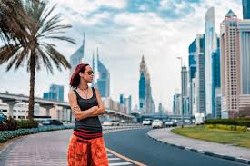 The united arab emirates (uae) is a federation of seven states that has grown from a quiet backwater to one of the middle east's most important economic centres. Uae Dubai Madchen Kostenloses Foto Auf Pixabay