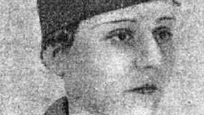 Carmen Viñas, la mujer que ha llegado a teniente practicante de Sanidad