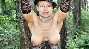 Nackte Omas aus Hamburg Ottensen • Omasex Hamburg