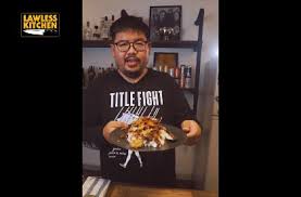 Kehadiran lawless dogbar ini pun disambut meriah oleh para penggemar lawless burgerbar dan lawless jakarta. Lawless Jakarta Store