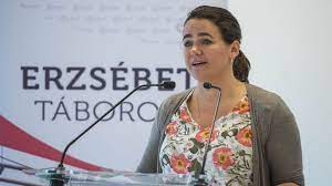 Novák katalin szerint az otthonteremtési program hozzájárul a gazdasági növekedéshez, munkát ad az embereknek, és családokat segít új otthonhoz jutni. Novak Katalin Minden Nap Behazudja A Szemunkbe Hogy Fantasztikus A Csok De A Szamok Mast Mondanak B1 Blogcsalad