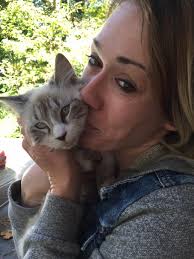 Does anyone recognize this cat?