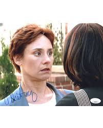 Laurie Metcalf signed 8x10 Photo Debbie Salt Scream 2