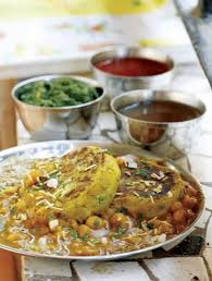 Ragda Pattice Recipe Mumbai Roadside Recipe Street Food Recipe In 2020 Indian Food Recipes Spicy Recipes Chaat Recipe