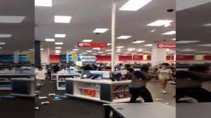 Target plaza south, 1000 nicollet mall, minneapolis, mn 55403, usa. Damn Target Located At Nicollet Mall Gets Raided By Looters In Minneapolis Trapholizay