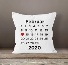 Hochzeitstag machen sich partner untereinander geschenke, aber auch freunde und verwandte beschenken das jubiläumspaar zur rosenhochzeit, wie der 10te hochzeitstag auch genannt wird, originelle geschenke. Personalisiertes Kissen Kalender Anpassbares Real De