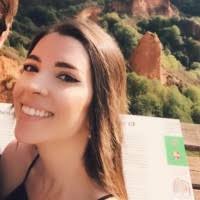 20+ perfiles de «Violeta Bello»