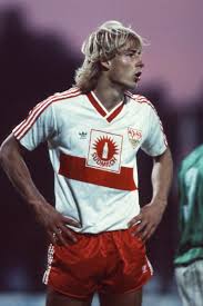 Nach tagen der aufarbeitung steht der. A Young Jurgen Klinsmann At Vfb Stuttgart World Football Jurgen Klinsmann Good Soccer Players