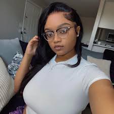 Scammer selling fake sweet treats in Denton, Texas