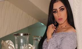 ظهرت الممثلة المهرة البحرينية في مقطع فيديو على حسابها الشخصي على تطبيق سناب شات، حيث ظهرت فيه المهرة بعد شائعة ارتباطها بزوج الفنانة بلقيس. Ø¨Ø§Ù„ÙÙŠØ¯ÙŠÙˆ Ø¨Ø¹Ø¯ Ø§ØªÙ‡Ø§Ù…Ù‡Ø§ Ø¨ÙƒØ´Ù ØµØ¯Ø±Ù‡Ø§ Ù‡ÙƒØ°Ø§ Ø¯Ø§ÙØ¹Øª Ø§Ù„Ù…Ù‡Ø±Ø© Ø§Ù„Ø¨Ø­Ø±ÙŠÙ†ÙŠØ© Ø¹Ù† Ù†ÙØ³Ù‡Ø§ Ø§Ù„Ù…Ø¯ÙŠÙ†Ø© Ù†ÙŠÙˆØ²