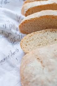 9 · in questo periodo preparo spesso il pane in casa, in particolare questo pane toscano, ovviamente senza sale. Pane Toscano Fatto In Casa La Ricetta Perfetta Dissapore