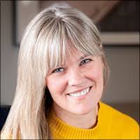 Kelli Collier's Instagram, Twitter & Facebook