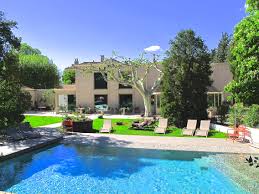 Hotel union 3 stele eforie nord este situat pe faleza statiunii eforie nord, in zona centrala, in vecinatatea hotelurilor acapulco si diana. Hotelrevuew Februar 2012