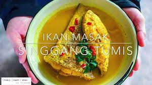 Tuang tumisan ke dalam panci berisi ikan. Ikan Masak Singgang Tumis Youtube