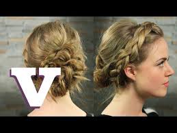 There are many versions, and each of them is beautiful in its own way. How To Do Ancient Greek Hair Hair With Hollie S02e5 8 Youtube