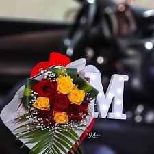 نتيجة بحث الصور عن جاور من يحبون الورد ويجعلون قلبك ي زهر في ك ل مرة Nyc Flower Shop Flower Letters Cute Wallpaper For Phone