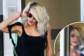 Unleashed Desire - Girl Submits to Anjing Pleasure