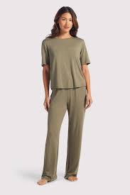 Women's Pajama Set | Soft Matching Pajama Set – Cooling Pajamas for Women  by nuuds