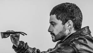 El Perri de Matt y Relikario presentan 'Coroto usado' Una canción para  asimilar el dolor