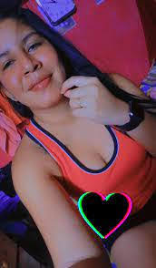 Ginger Roush's Instagram, Twitter & Facebook