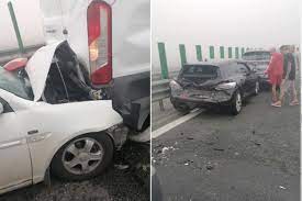 Un accident a avut loc pe autostrada soarelui. F Vbpyqjla5z4m