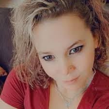 Kimberly Zerbe's Instagram, Twitter & Facebook