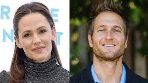 Jennifer garner and john miller are spending a night out with friends. Jennifer Garner And John Miller Have Rekindled Their Romance After Splitting Last Year Entertainment Tonight