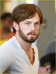 Caleb Followill, lead singer of Kings of Leon. his voice just makes him  800% sexier