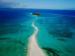 Am ajuns acolo si am incercat sa ma detasez de faptul ca prima impresie a fost un sentiment de durere puternica cand am intrat in sate dar mi a fost am fost în madagascar împreună cu prietenul meu în septembrie 2016 și m am hotărât să scriu despre experiența și impresiile noastre pentru cei ce. Haideti Cu Mine In Madagascar 2 Saptamani In Iunie 2019 Razvan Pascu