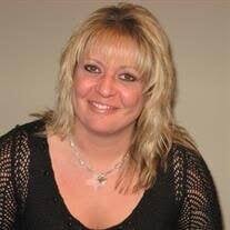 Tracy Paris's Instagram, Twitter & Facebook