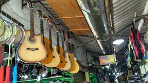 Segini Harga Gitar Di Pasar Klithikan Notoharjo Coba Bandingkan Di Pasaran Halaman All Tribunsolo Com