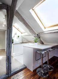 Dachgeschosswohnung Die Vorteile Unterm Dach Zu Wohnen Atticapartment Dachwohnung Platzsparend Einrichten Mit Attic Apartment Attic Renovation Attic Spaces
